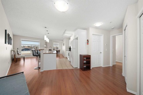 2321-700 Willowbrook Road Nw, Airdrie, AB - Indoor