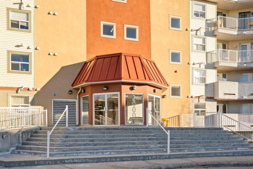 2321-700 Willowbrook Road Nw, Airdrie, AB - Outdoor With Balcony With Exterior