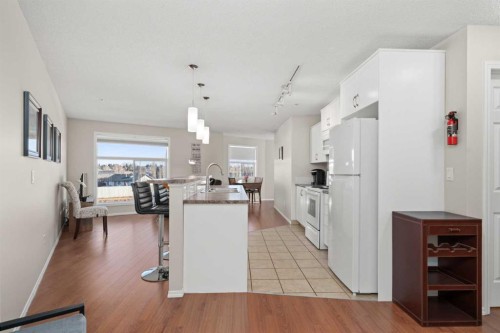 2321-700 Willowbrook Road Nw, Airdrie, AB - Indoor Photo Showing Kitchen
