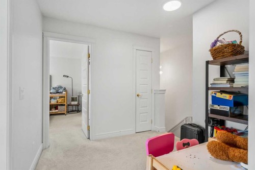 4367 Seton Drive Se, Calgary, AB - Indoor