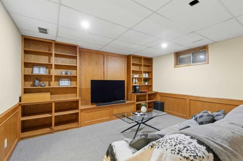 14125 Evergreen Street Sw, Calgary, AB - Indoor Photo Showing Basement