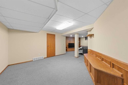 14125 Evergreen Street Sw, Calgary, AB - Indoor