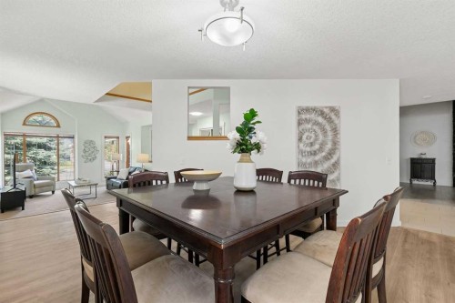 14125 Evergreen Street Sw, Calgary, AB - Indoor Photo Showing Dining Room