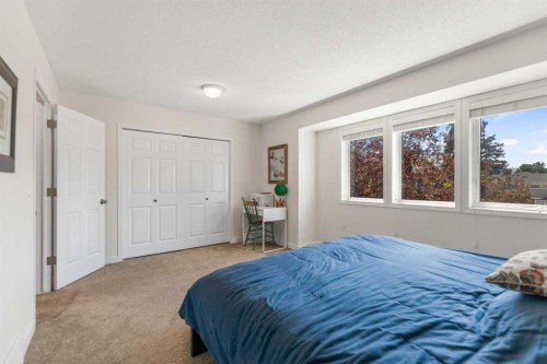 472 Regal Park Ne, Calgary, AB - Indoor Photo Showing Bedroom