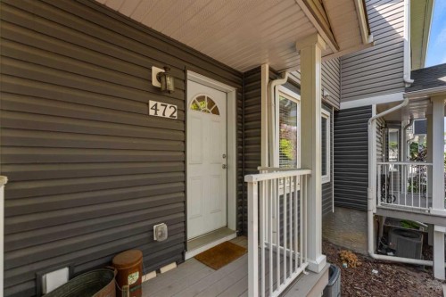 472 Regal Park Ne, Calgary, AB - Outdoor With Exterior