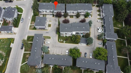 472 Regal Park Ne, Calgary, AB - Outdoor With View