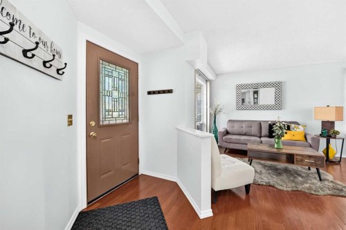 144 Riverstone Crescent Se, Calgary, AB - Indoor