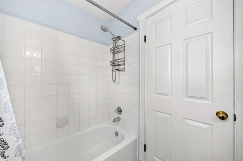 144 Riverstone Crescent Se, Calgary, AB - Indoor Photo Showing Bathroom
