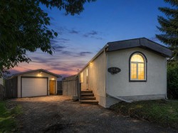 145 Spring Haven Mews SE Airdrie, AB T4A 1A8