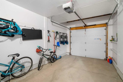160 Millview Green Sw, Calgary, AB - Indoor Photo Showing Garage