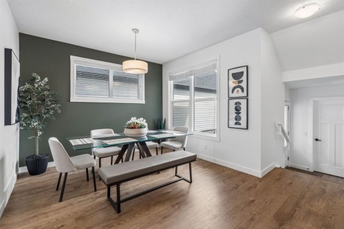 125 Rochester Way Nw, Calgary, AB - Indoor Photo Showing Dining Room