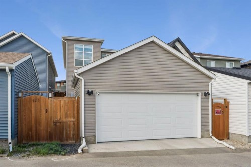 125 Rochester Way Nw, Calgary, AB - Outdoor With Exterior