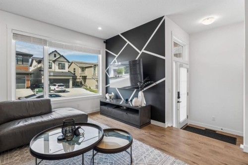 125 Rochester Way Nw, Calgary, AB - Indoor Photo Showing Other Room