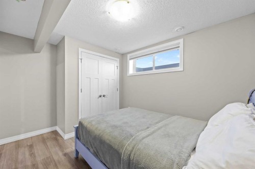 27 Mahogany Crescent Se, Calgary, AB - Indoor Photo Showing Bedroom