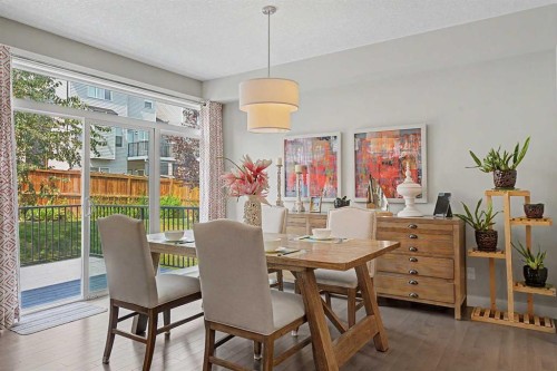 605 Nolan Hill Boulevard Nw, Calgary, AB - Indoor Photo Showing Dining Room