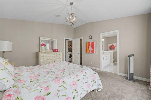 605 Nolan Hill Boulevard Nw, Calgary, AB - Indoor Photo Showing Bedroom