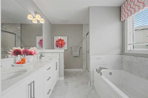 605 Nolan Hill Boulevard Nw, Calgary, AB - Indoor Photo Showing Bathroom