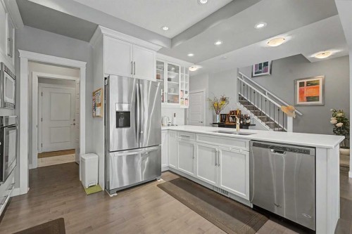 605 Nolan Hill Boulevard Nw, Calgary, AB - Indoor Photo Showing Kitchen With Double Sink