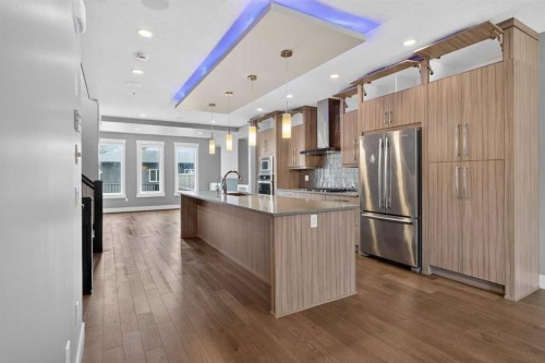 3318 Centre B Street Nw, Calgary, AB - Indoor Photo Showing Kitchen With Stainless Steel Kitchen With Upgraded Kitchen
