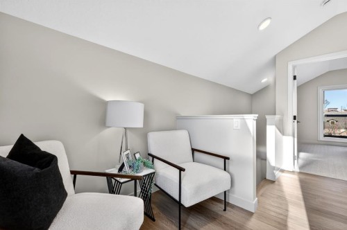 643 53 Avenue Sw, Calgary, AB - Indoor