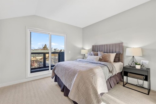 643 53 Avenue Sw, Calgary, AB - Indoor Photo Showing Bedroom