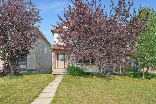 706 Everridge Drive Sw, Calgary, AB - Outdoor
