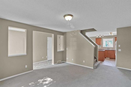 706 Everridge Drive Sw, Calgary, AB - Indoor Photo Showing Other Room