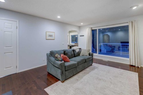 215 Arbour Ridge Way Nw, Calgary, AB - Indoor Photo Showing Living Room
