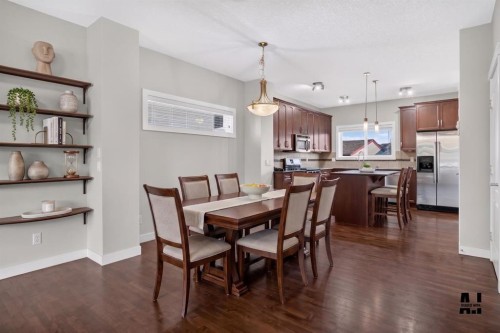 22 Panora Road Nw, Calgary, AB - Indoor Photo Showing Dining Room