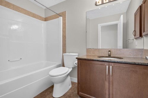 22 Panora Road Nw, Calgary, AB - Indoor Photo Showing Bathroom