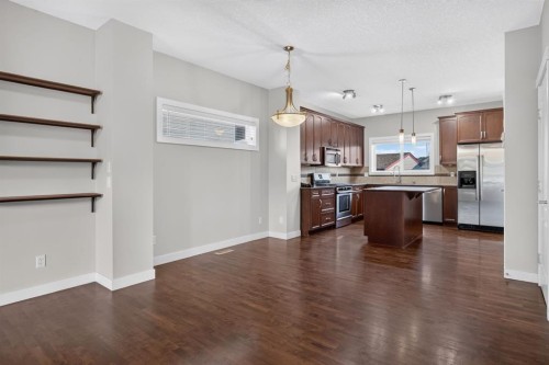 22 Panora Road Nw, Calgary, AB - Indoor Photo Showing Kitchen