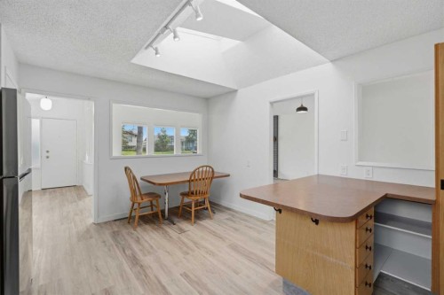 731 Queensland Drive Se, Calgary, AB - Indoor