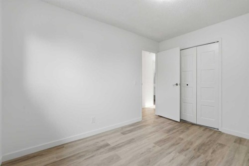 731 Queensland Drive Se, Calgary, AB - Indoor Photo Showing Other Room
