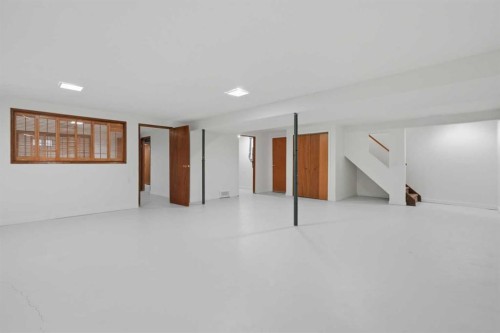 731 Queensland Drive Se, Calgary, AB - Indoor Photo Showing Other Room