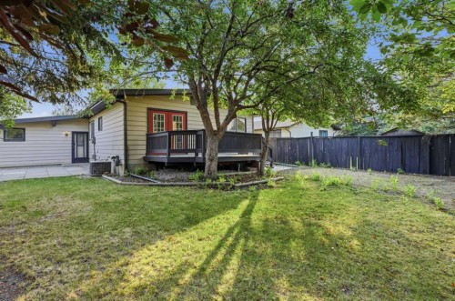 731 Queensland Drive Se, Calgary, AB - Outdoor