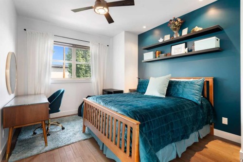 3542 7 Avenue Sw, Calgary, AB - Indoor Photo Showing Bedroom