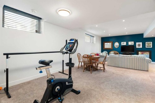 3542 7 Avenue Sw, Calgary, AB - Indoor Photo Showing Gym Room