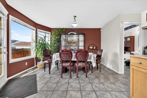 155 Tarington Green Ne, Calgary, AB - Indoor Photo Showing Dining Room