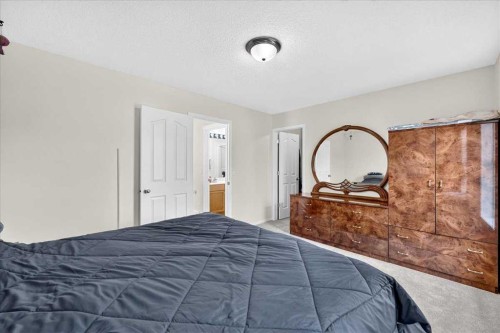 155 Tarington Green Ne, Calgary, AB - Indoor Photo Showing Bedroom