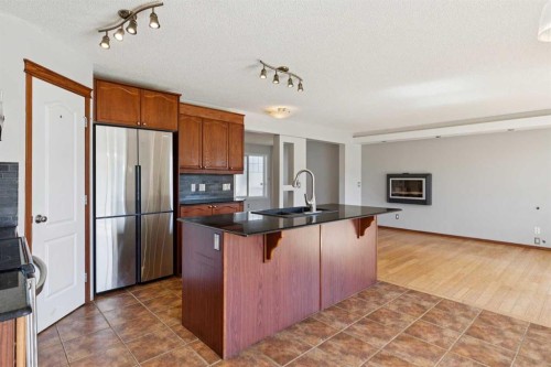 172 Kincora Drive Nw, Calgary, AB - Indoor Photo Showing Kitchen