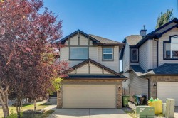 172 Kincora Drive NW Calgary, AB T3R 1L5