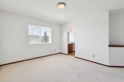 172 Kincora Drive Nw, Calgary, AB - Indoor Photo Showing Other Room