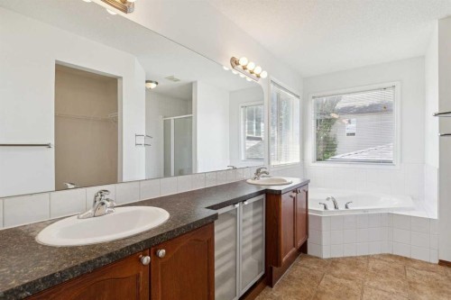 172 Kincora Drive Nw, Calgary, AB - Indoor Photo Showing Bathroom