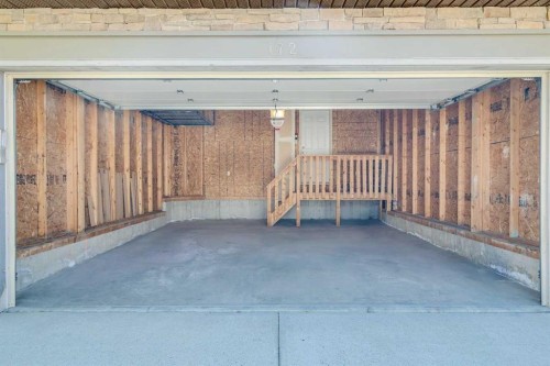 172 Kincora Drive Nw, Calgary, AB - Indoor