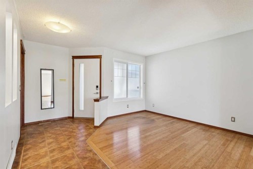172 Kincora Drive Nw, Calgary, AB - Indoor Photo Showing Other Room