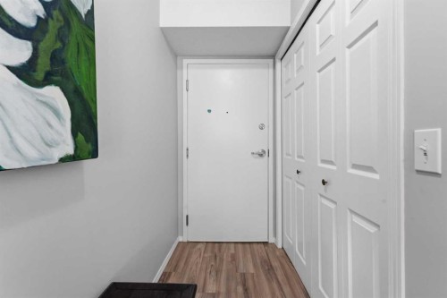 208-105 7 Avenue Se, High River, AB - Indoor Photo Showing Other Room