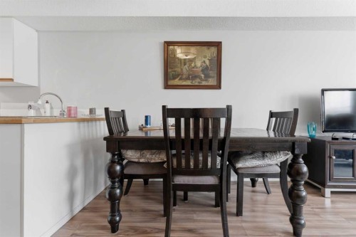 208-105 7 Avenue Se, High River, AB - Indoor Photo Showing Dining Room
