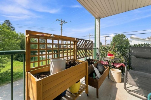 208-105 7 Avenue Se, High River, AB - Outdoor With Exterior