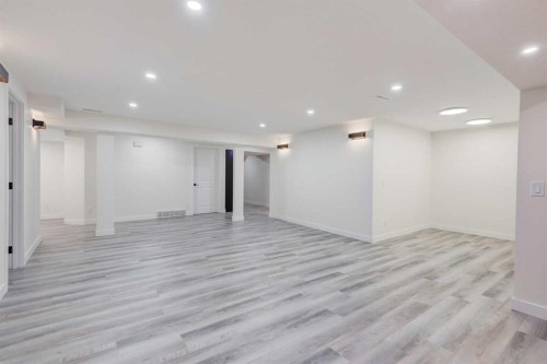 47 Christie Park Terrace Sw, Calgary, AB - Indoor