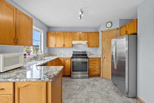 117 Hidden Spring Circle Nw, Calgary, AB 
